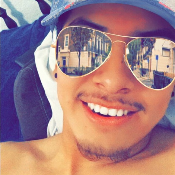 Meet your Posher, Bernardo - Picture 1 of 1